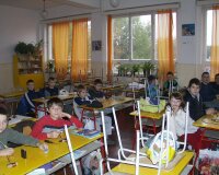 �as� det� z r�diokr��ku